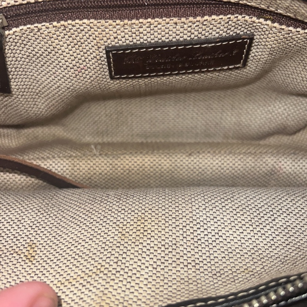 Dooney and Bourke black pebbled leather shoulder bag - Picture 5 of 6